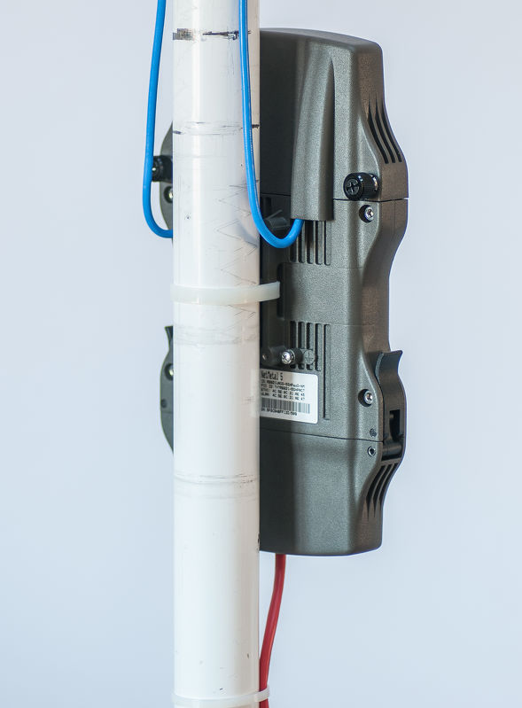 RB921UAGS-5SHPacD-NM Mikrotik RB921UAGS-5SHPacD-NM ,Netmetal 5, 5 Ghz, 802.11ac ,2x2 Mimo,1300mW, PTP/PTMP L4