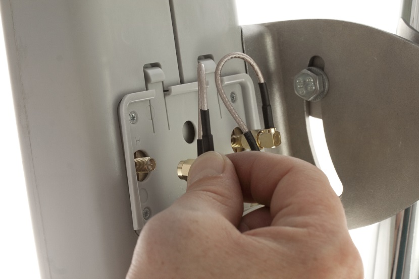 SECM590 StationBox Sector MiMo 5-90, 5 GHz, 90° ANTEN